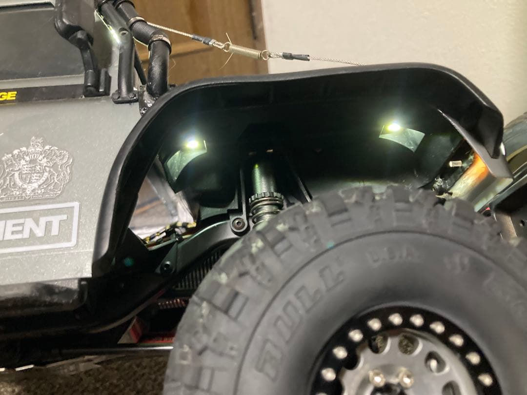 トラクサス　trx4 ディフェンダー　カスタム　 ※送受信機レス