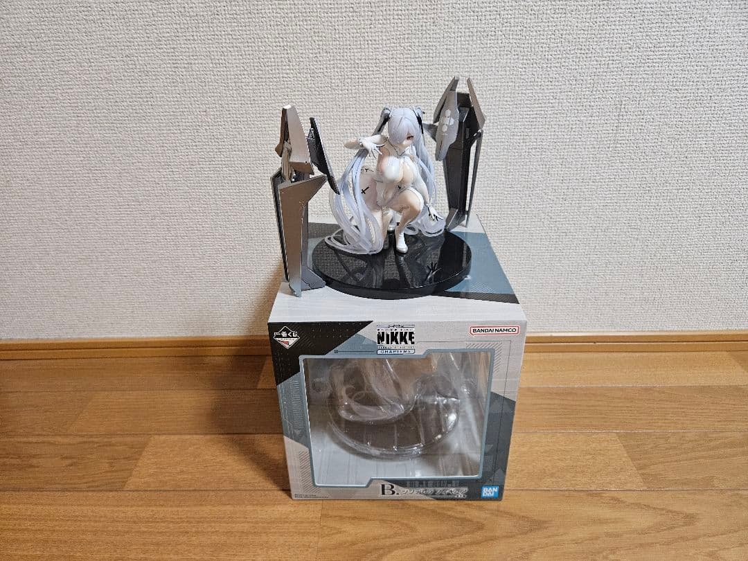 メガニケ 一番くじ ラストワン、A賞、B賞セット売り＋おまけ付き