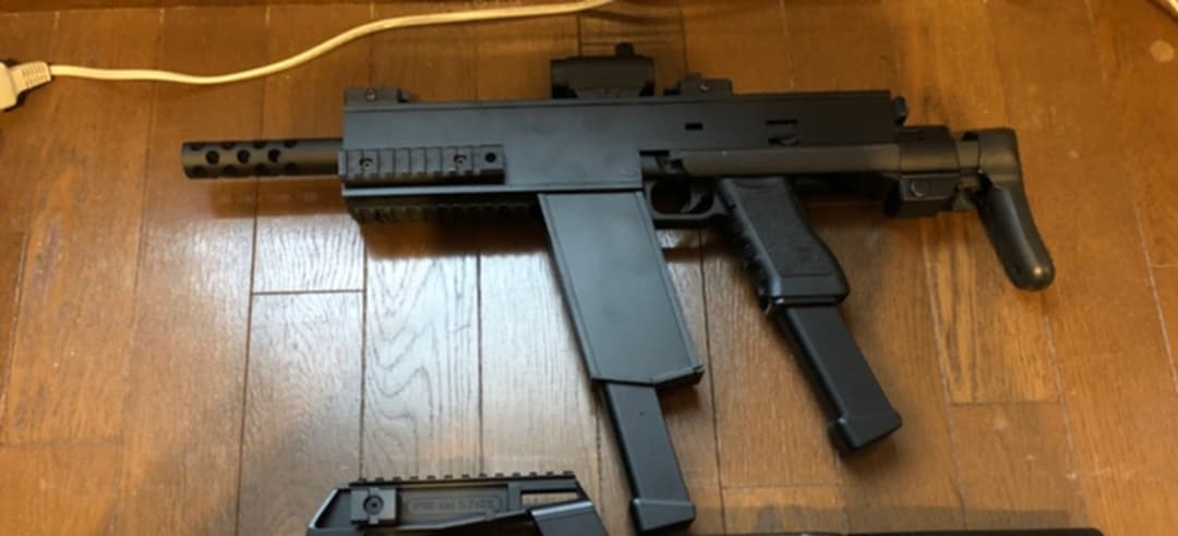 東京マルイ　電動ハンドガン　グロック