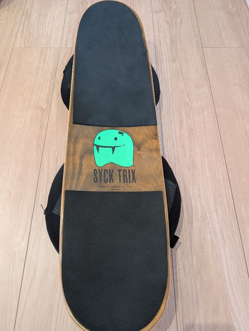 シックトリックス（SYCK TRIX）室内でもスケボー練習がしたい方におすすめ。
