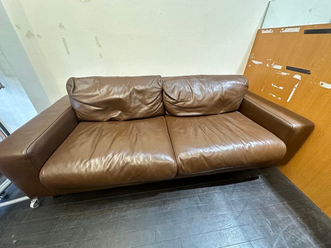 ２月2日まで、その後処分予定。送料込み　無印良品ブラウンレザー二人掛けソファ