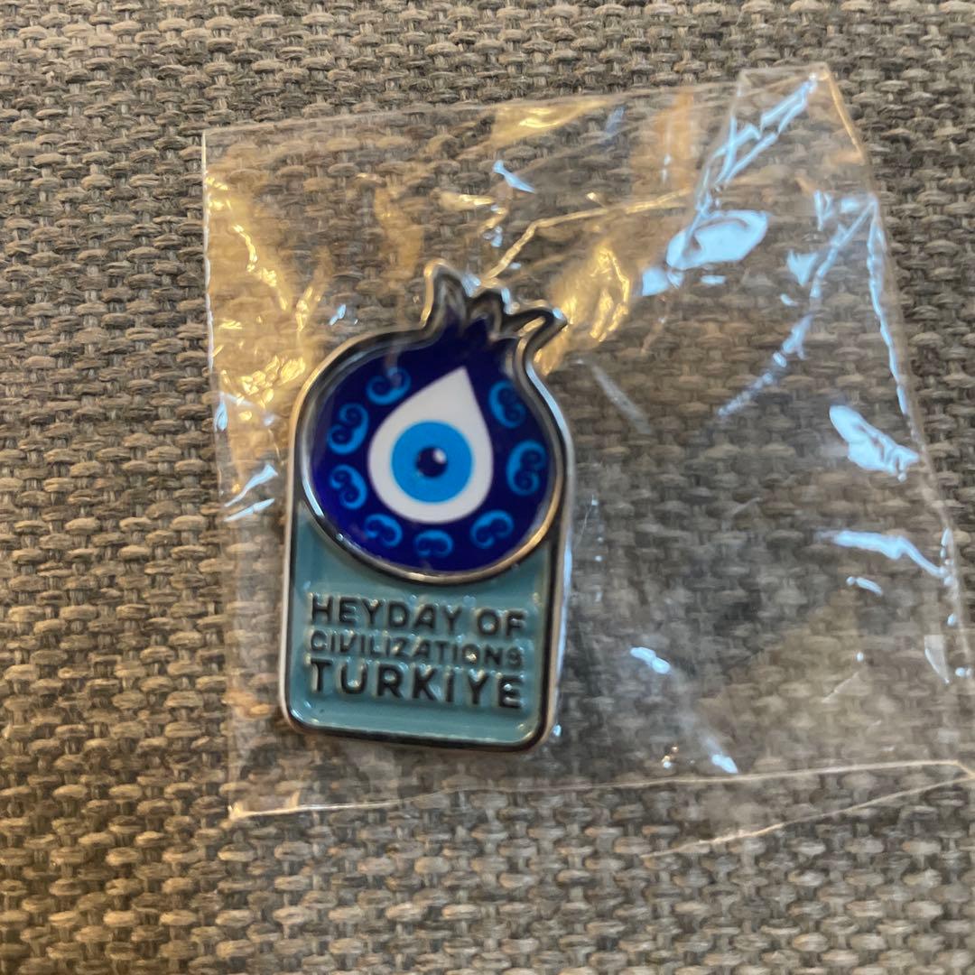 関西万博　トルコパビリオン　ピンバッチ