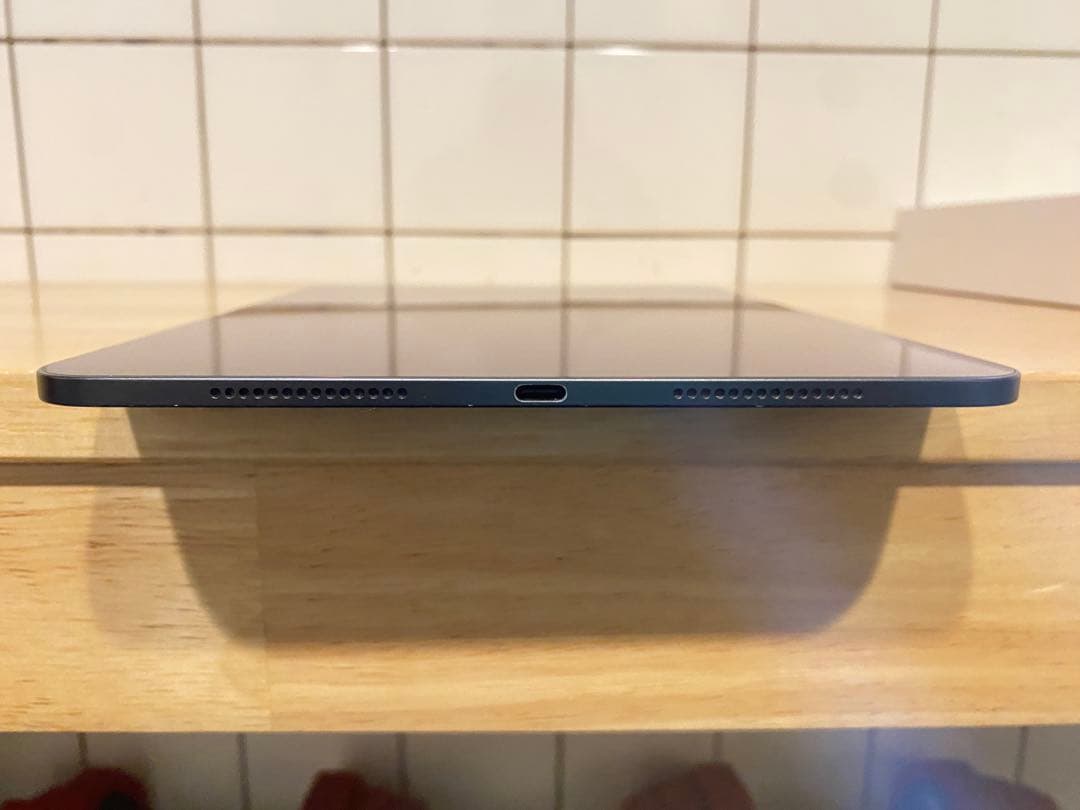 【中古・極美品】iPad Pro M4 11インチ 256GBスペースグレー