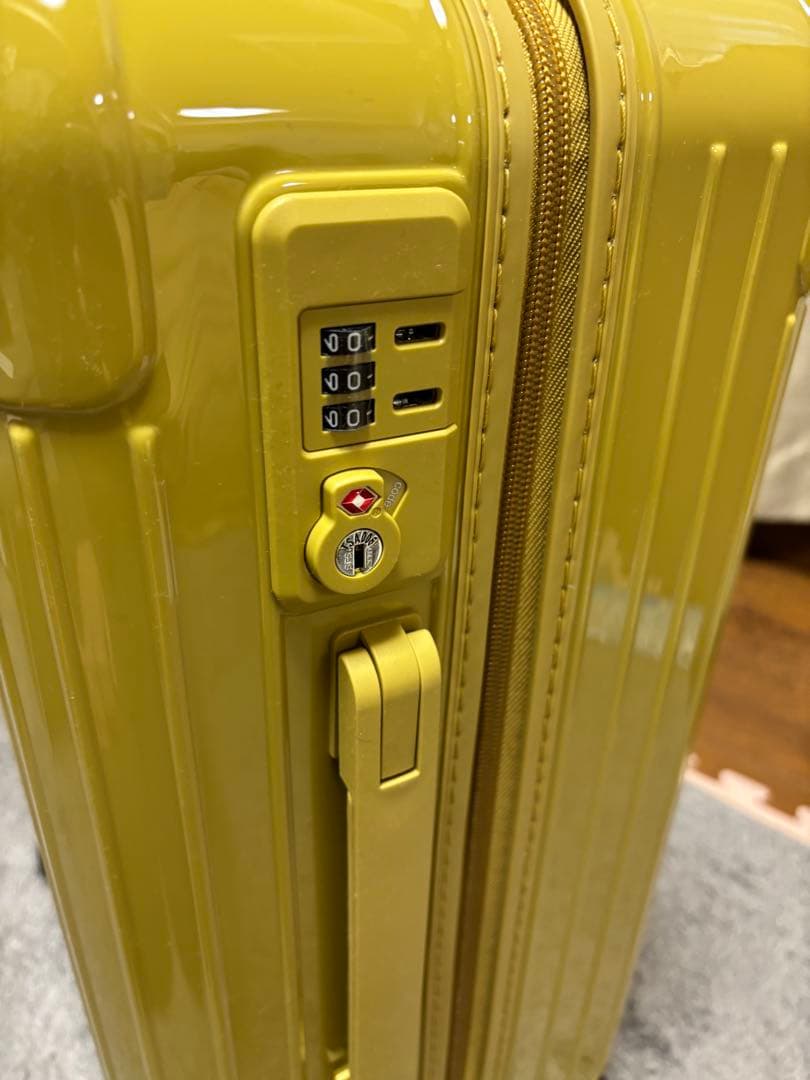RIMOWA エッセンシャルキャビン