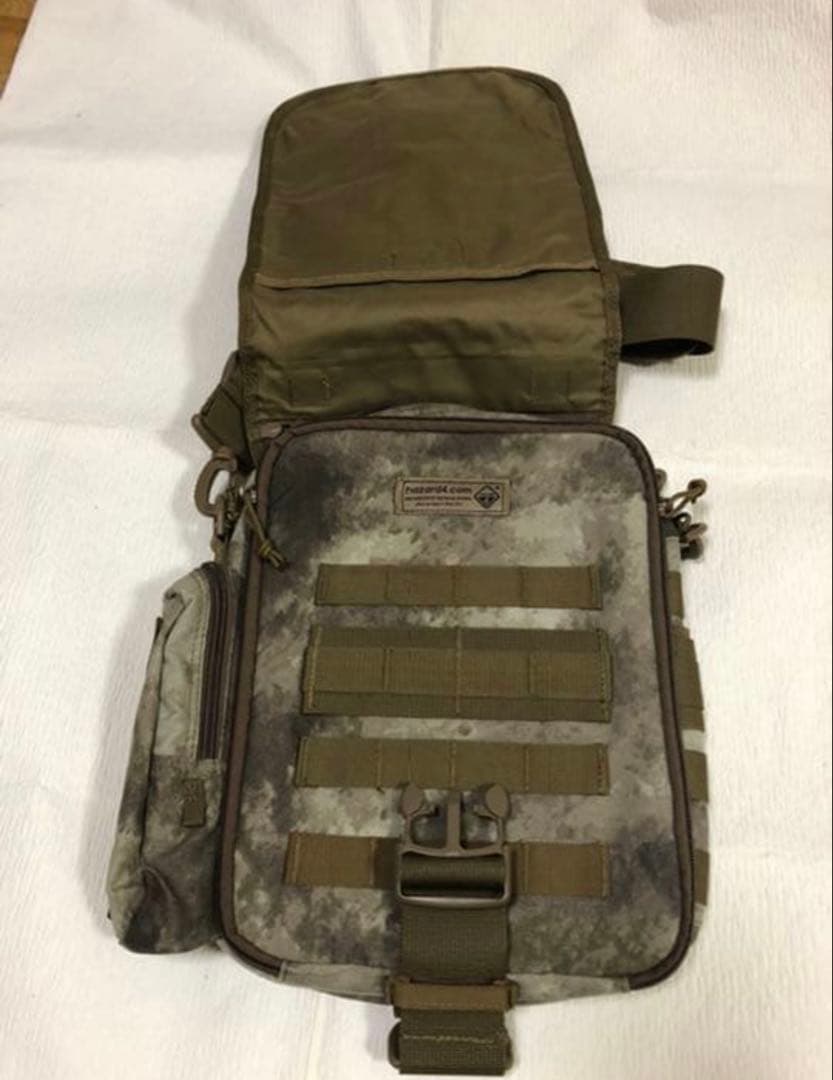 Hazard 4 KATO メッセンジャーバッグ