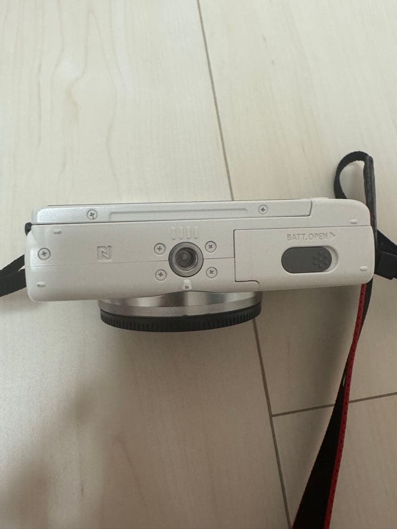 Canon キャノンEOS M100 レンズキット