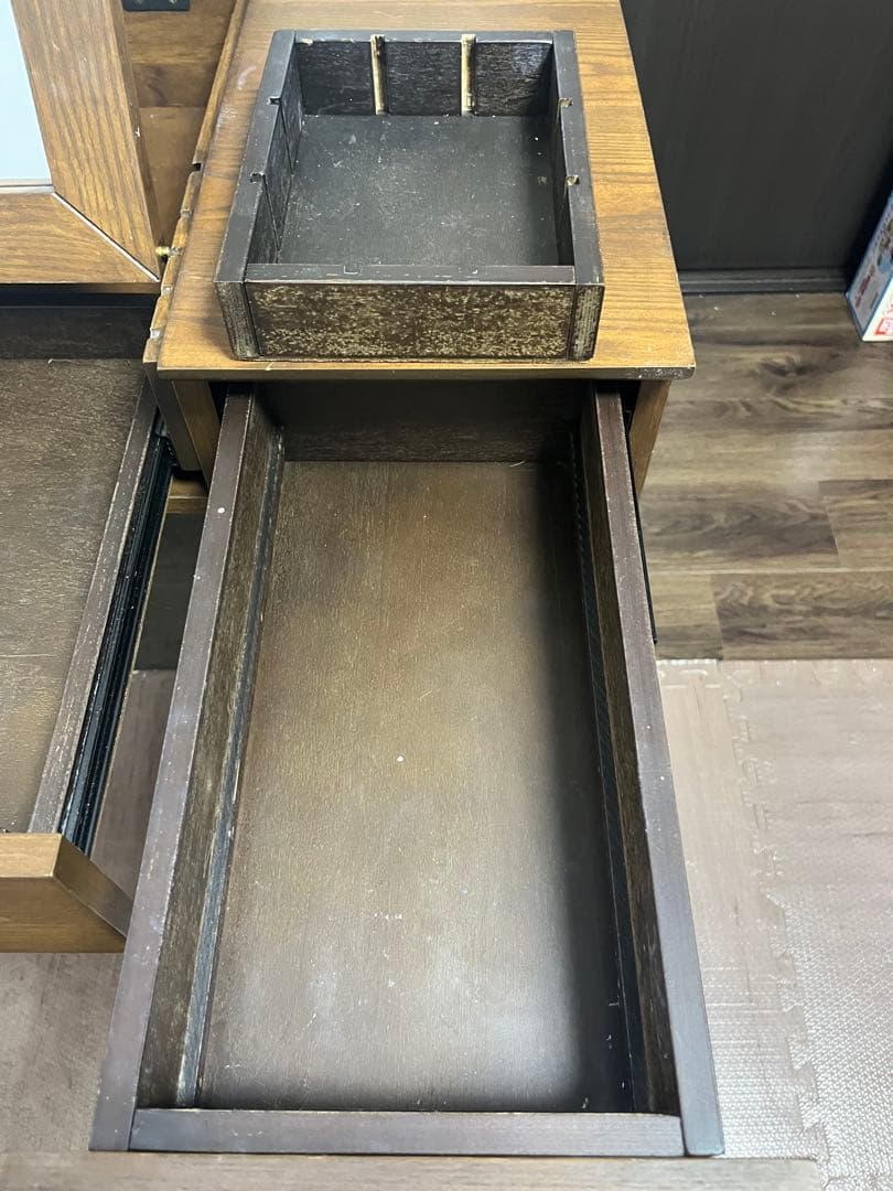 ロウヤ　ドレッサー　ブラウン