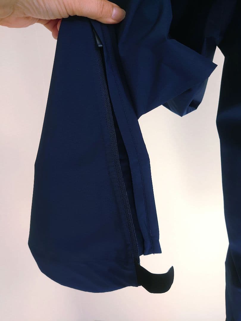 【新品】【未使用 】アディダス ゴルフウェア セットアップ 防寒　レインウェア