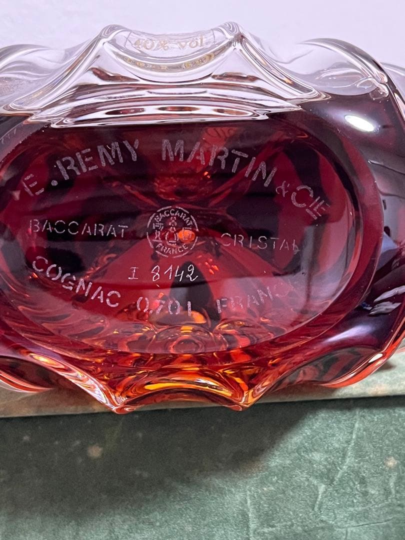 レミーマルタン セントークリスタル バカラボトル 700ml