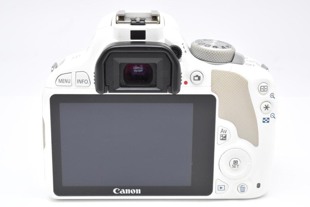 ■ 美品 ■ キャノン　Canon Kiss X7 ダブルレンズキット