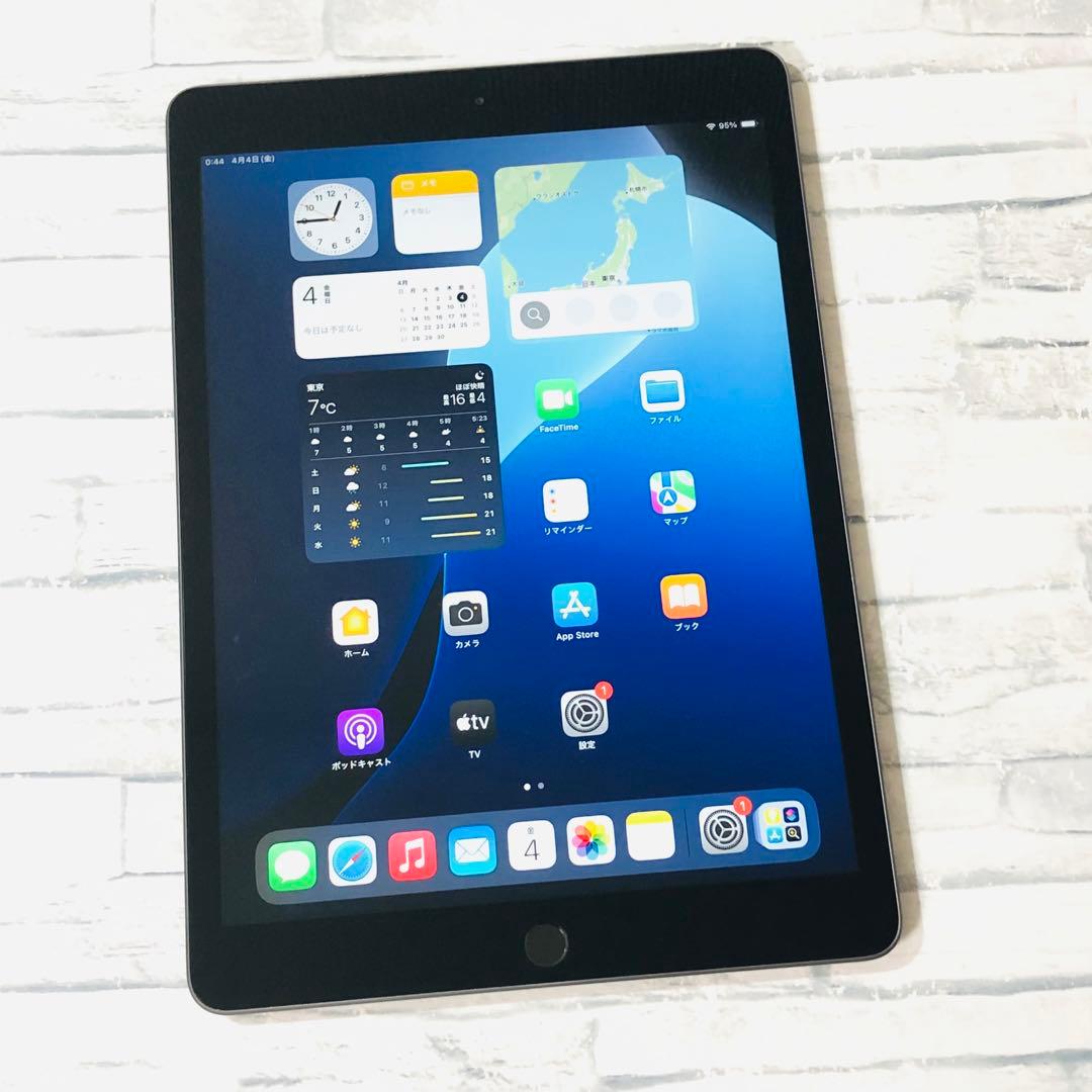 第7世代 iPad 32GB wifiモデル　管理番号：103
