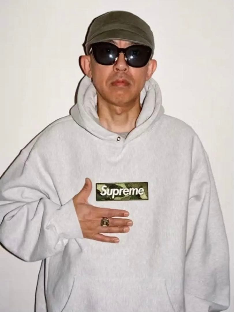 23FW Box Logo Hooded Sweatshirt シュプリーム