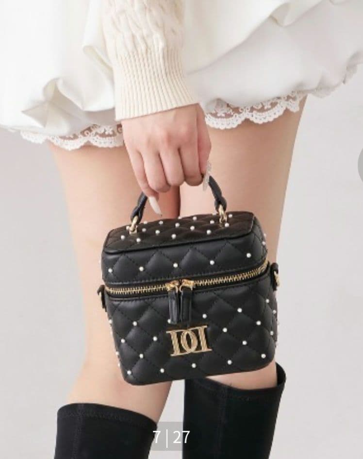 Darich キルティングパールスクエアミニバッグ BLK