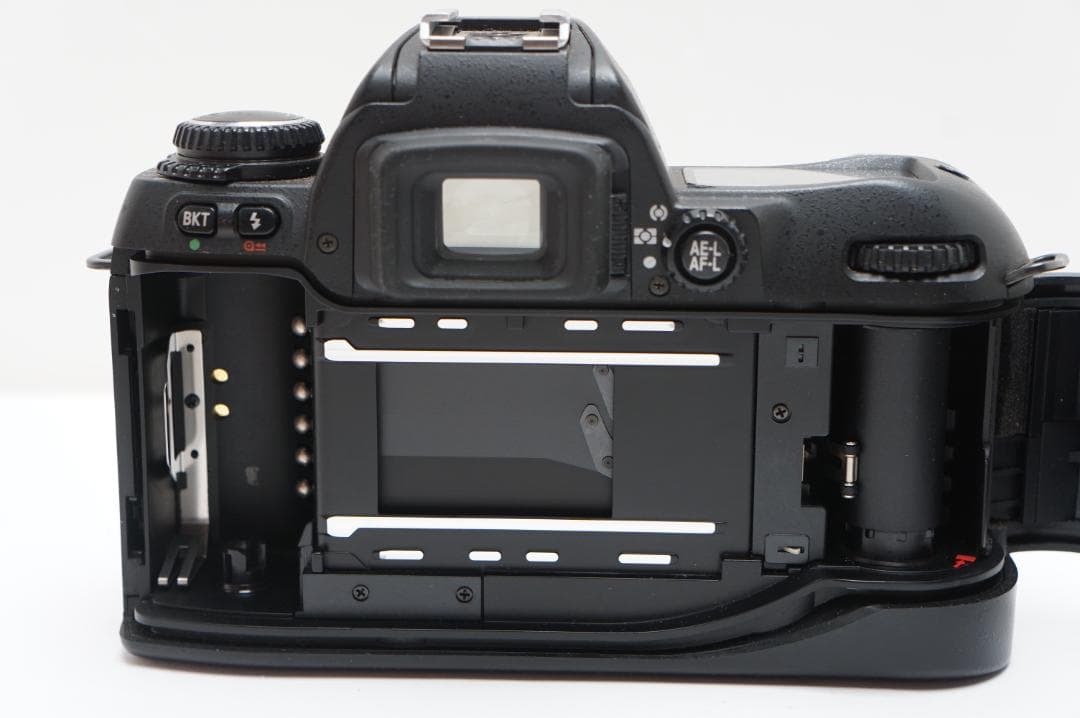 【動作美品】Nikon F80　フィルム　一眼レフ