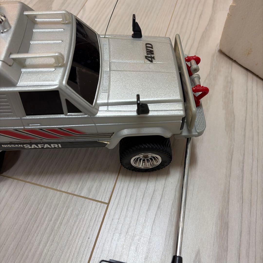 西部警察 NISSAN SAFARI 4WD ニッサンサファリラジコン
