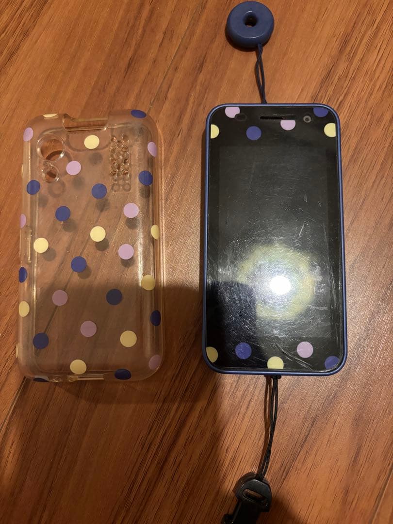 docomo キッズフォン　水玉模様 青　KY-41C 画面保護フィルム付き