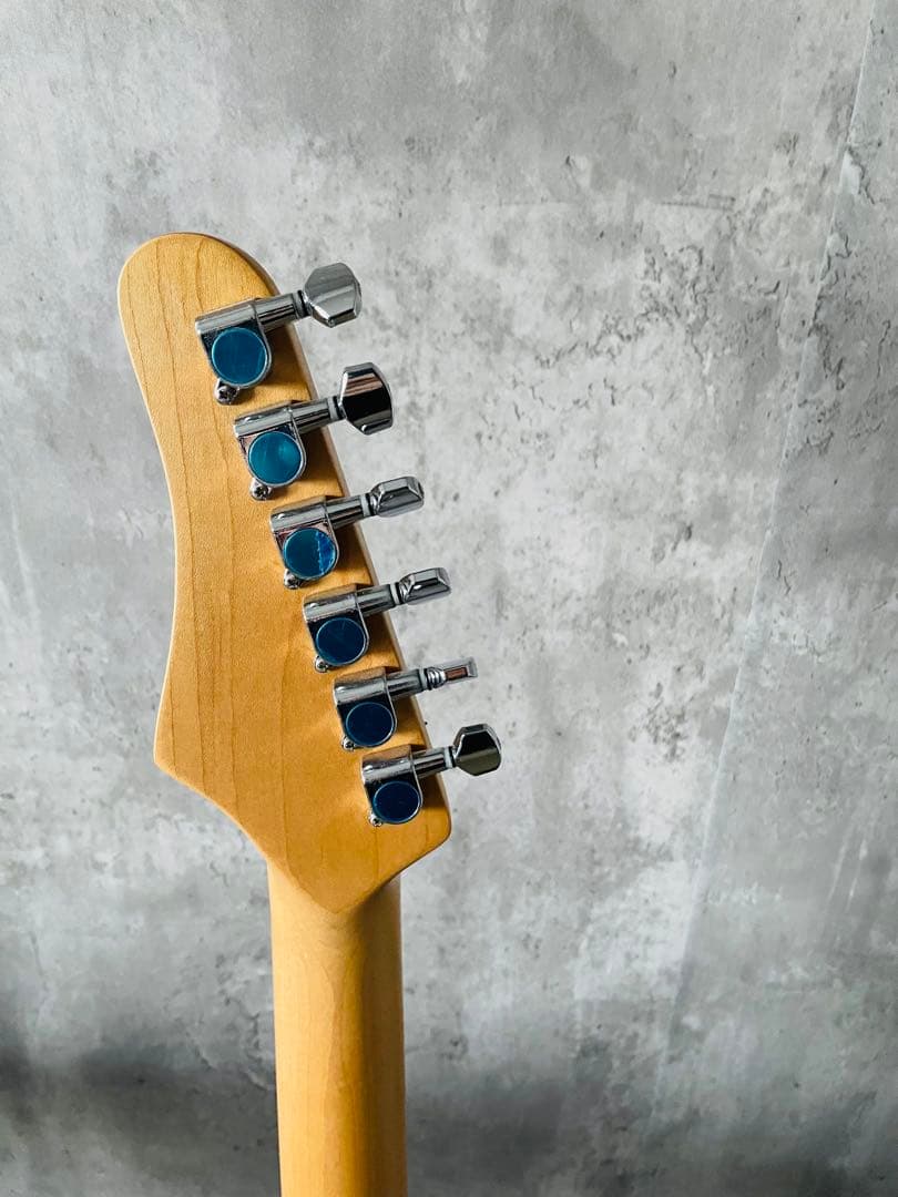 PLAYTECH ST250ストラトキャスター(エレキギター )