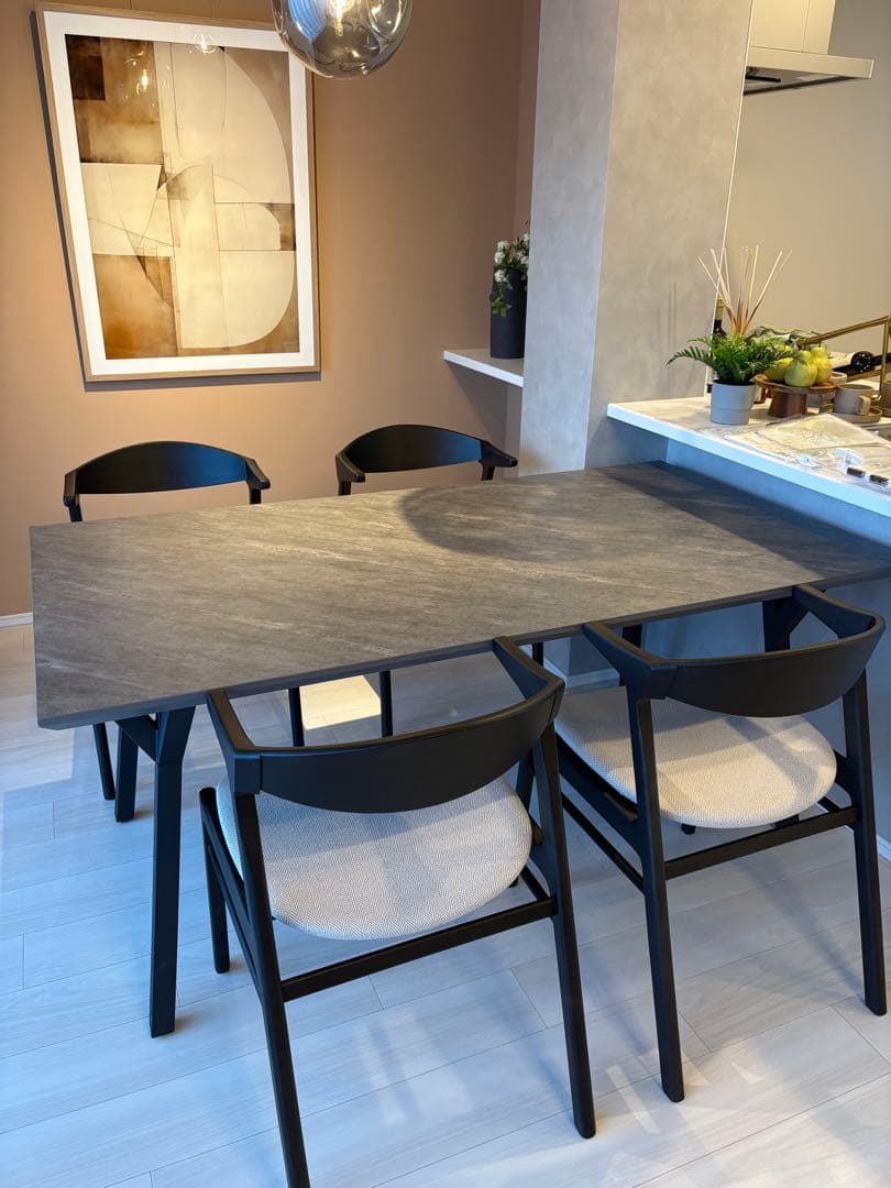 モデル展示 未使用品ダイニングテーブル横幅160cm ストーン柄 チェア別売中