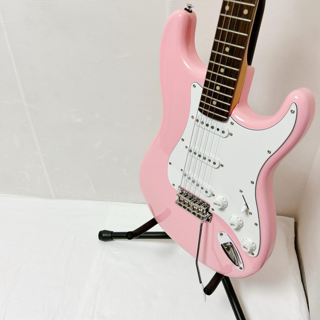 美品 Grassroots グラスルーツ Stratocaster ピンク 桃
