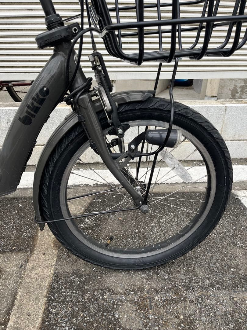 ブリヂストン　電動アシストファットバイク　ビッケポーラーベースセミファットタイヤ