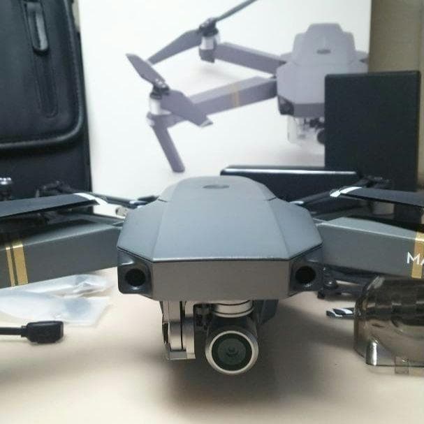 ドローン DJI Mavic Pro (バッグ付属)