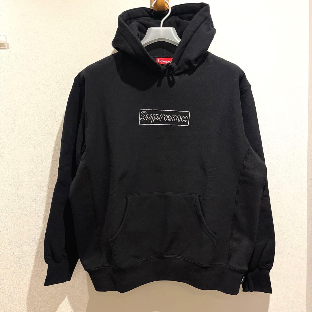 Supreme KAWS チョークロゴ フーディ S ブラック ボックスロゴ