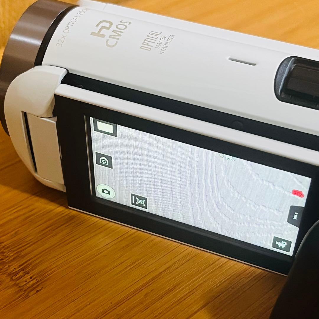 キャノンビデオカメラ　iVIS HF R700