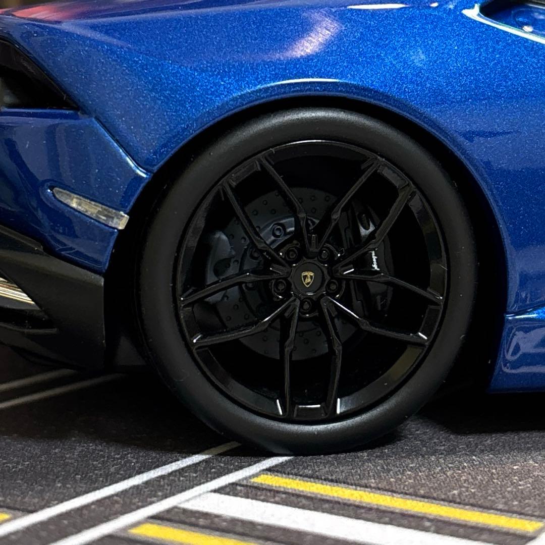 京商 1/18 ランボルギーニ ウラカン LP610-4 ブルーメタリック