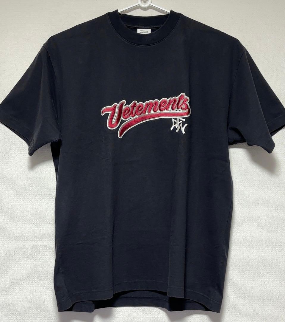 VETEMENTS ヴェトモン ベースボール ロゴ刺繍 Tシャツ M