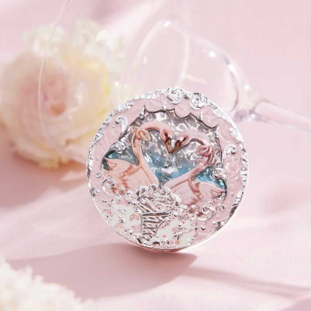 【poko】フラワーノーズ　スワンバレエ　アイシャドウ　チークブラシ等5点