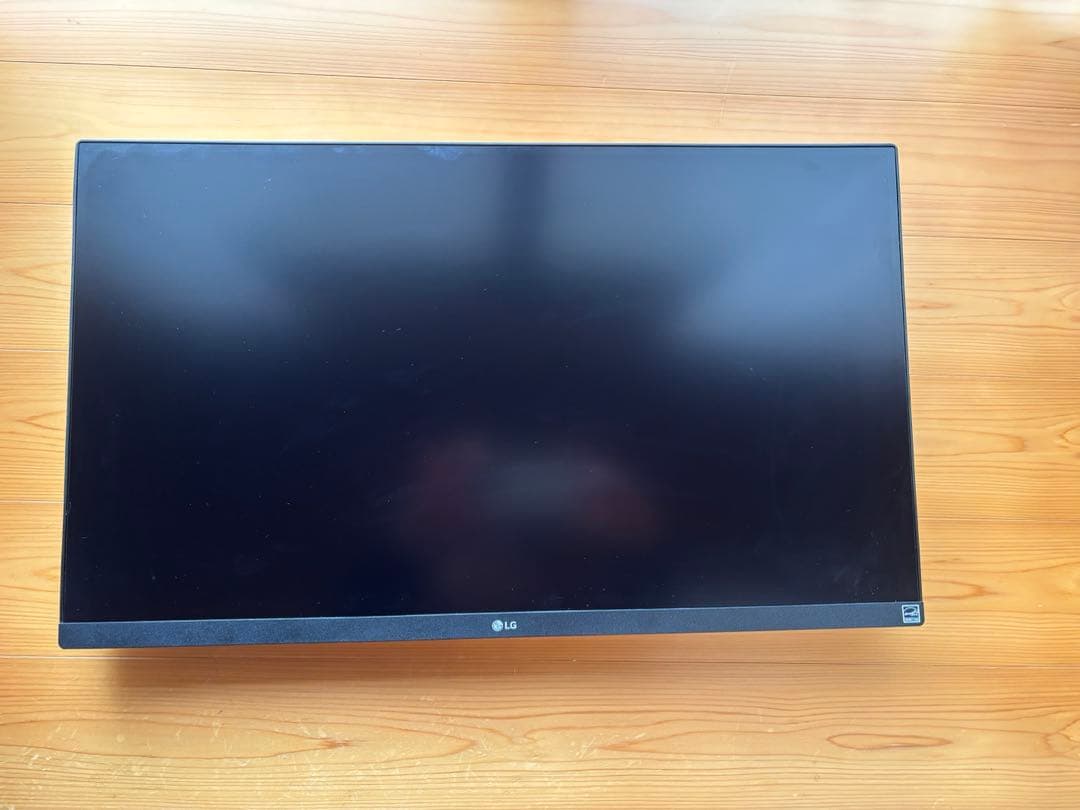 LG 4Kディスプレイモニター　27UP600-W 27インチ