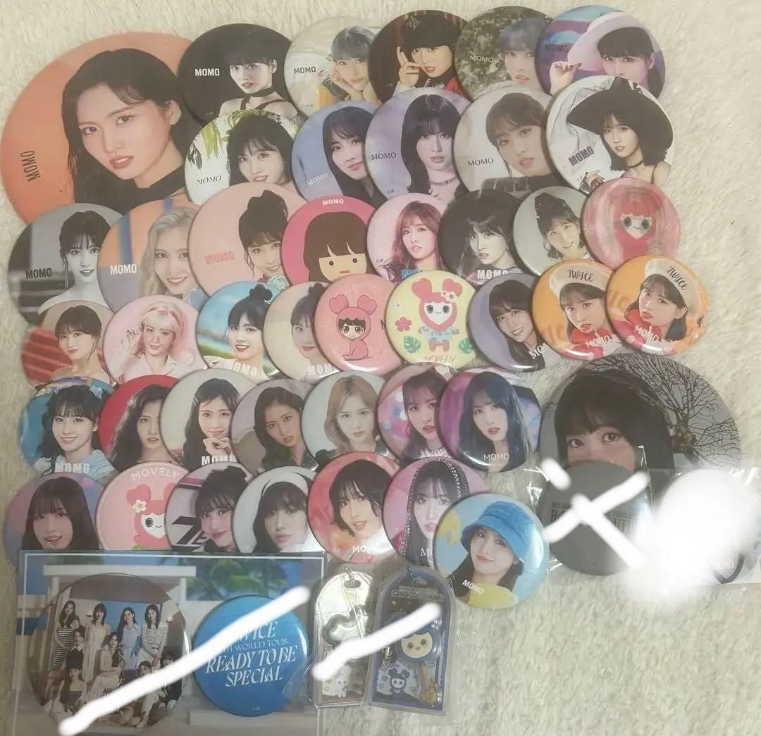 TWICE モモ 缶バッジ