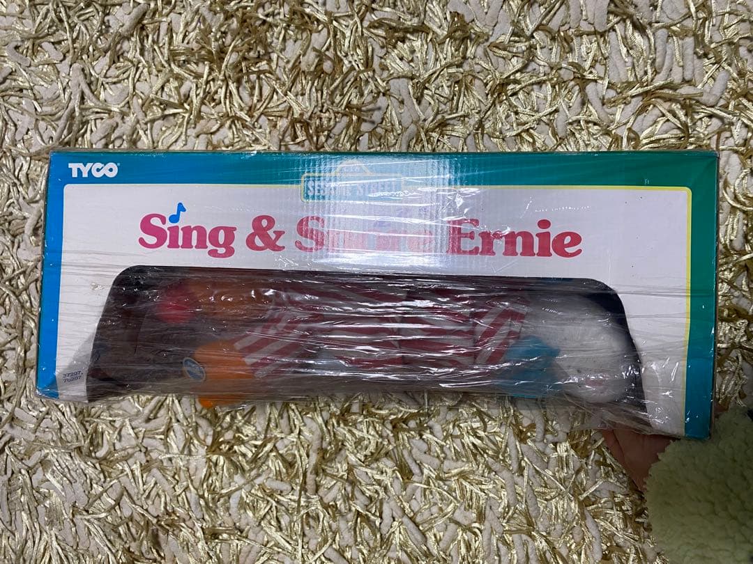 SESAME STREET「Sing & Snore Ernie／TYCO製