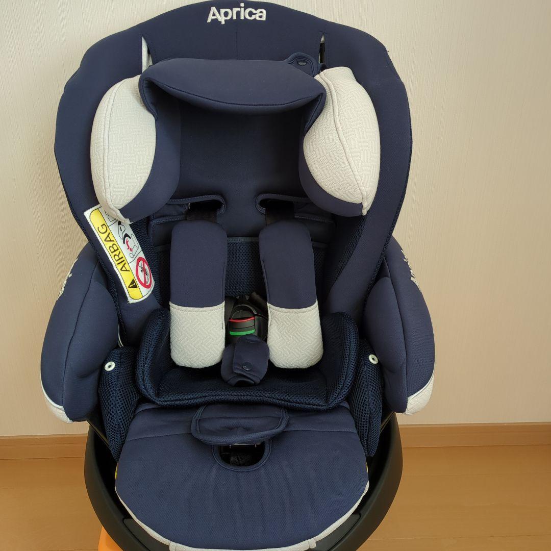 アップリカ フラディアグロウDX チャイルドシート 360°回転