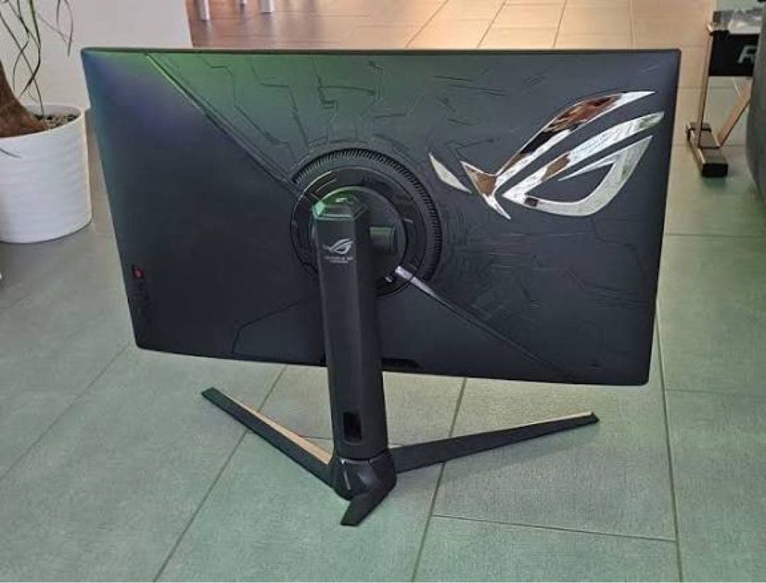 ASUS 4K ゲーミングモニター ROG Swift XG32UQ 32インチ