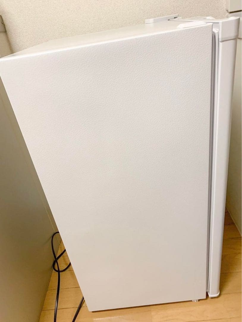 山善　冷蔵庫 92L 右開き YFR-90(W) 1ドア 小型 製氷スペース付き