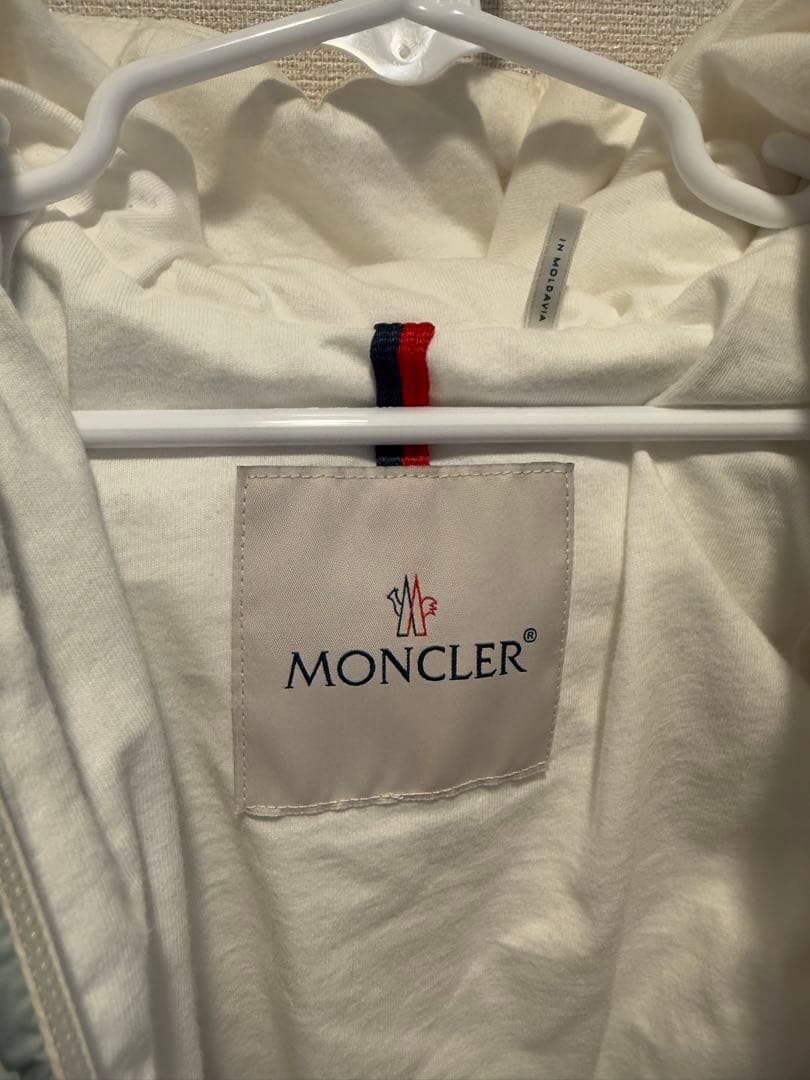 MONCLER 水色と白のダウンコート　サイズ85cm 美品