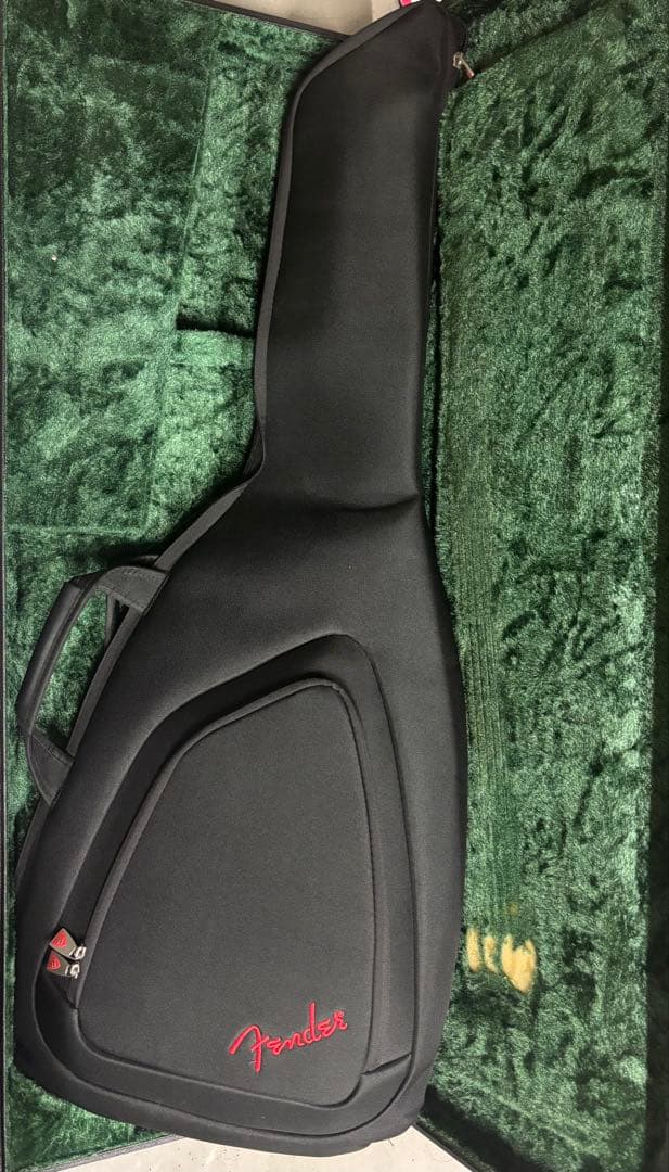 スクワイヤー テレキャスタービグスビー付き