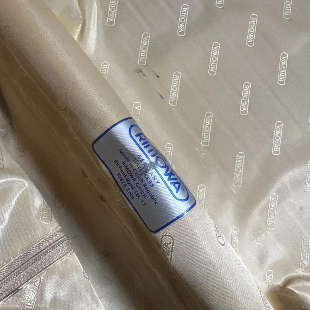 リモワ サルサデラックス4輪 23L 機内持込可　ビジネストローリー　上品な茶色