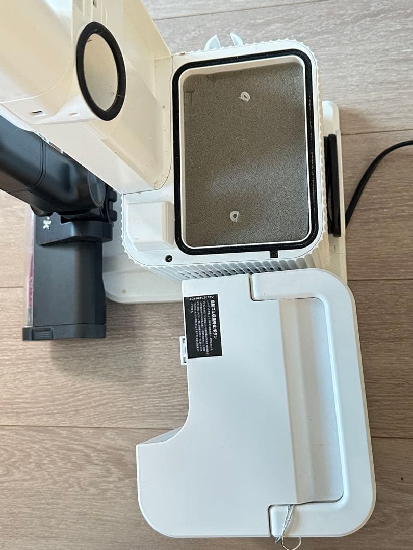 【美品・清掃済】Shark シャーク 高性能コードレス掃除機 IW3145J