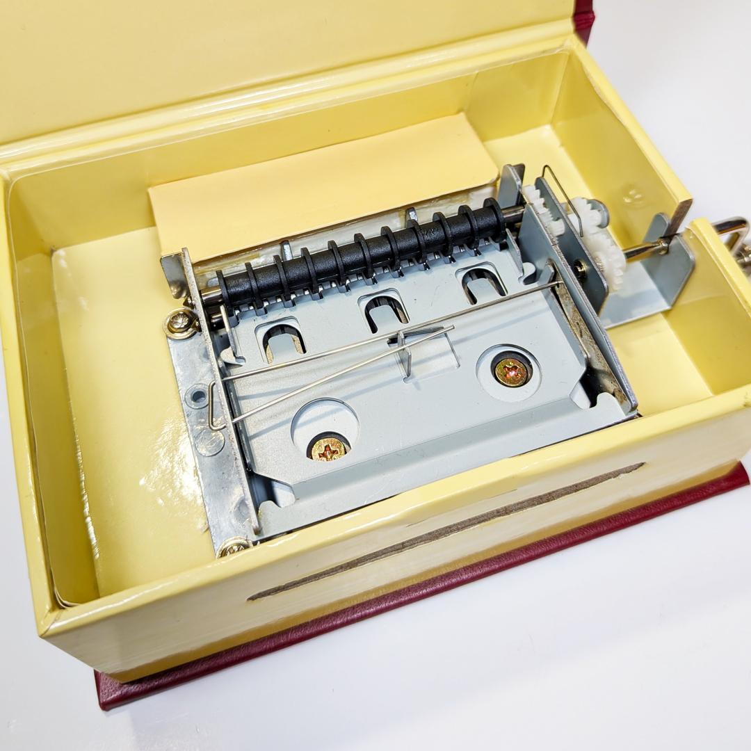 【処分品】手回し式20弁オルゴール2台＋演奏カード13曲付