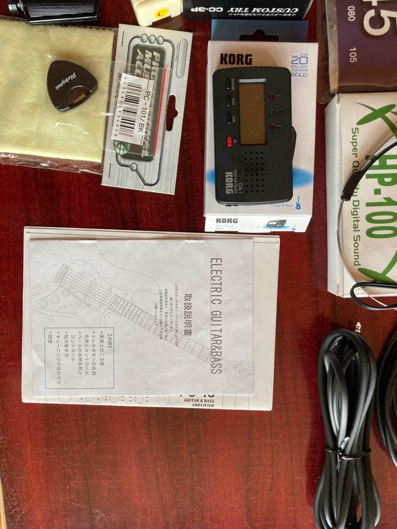 SELDER エレキベース ホワイト ギターケース・アンプ付き