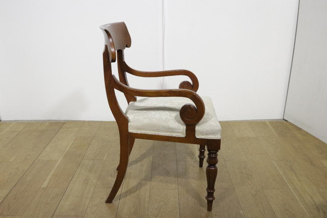 HURTADOウルタド★木製アームチェア★スペイン高級家具メーカー★バレンシア★