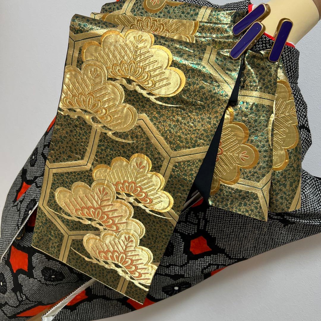 377 振袖フルセット 正絹 黒 朱赤 絞り ツートーン バイカラー 梅 駒刺繍