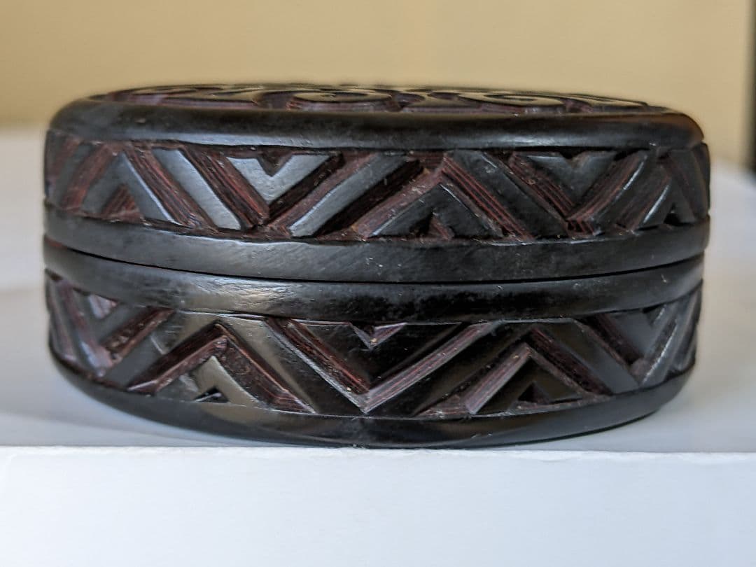 ♦中国 古美術品 骨董品 古玩 堆朱 堆黒 盒子 香合 漆芸 漆器 骨董品