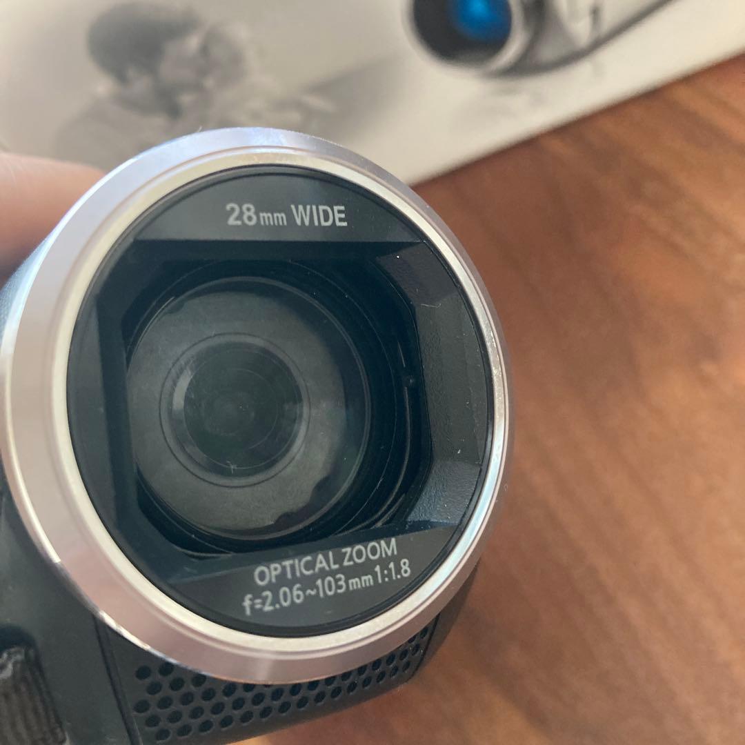 ゆ*み様 Panasonic HC-V360M ビデオカメラ　三脚付き