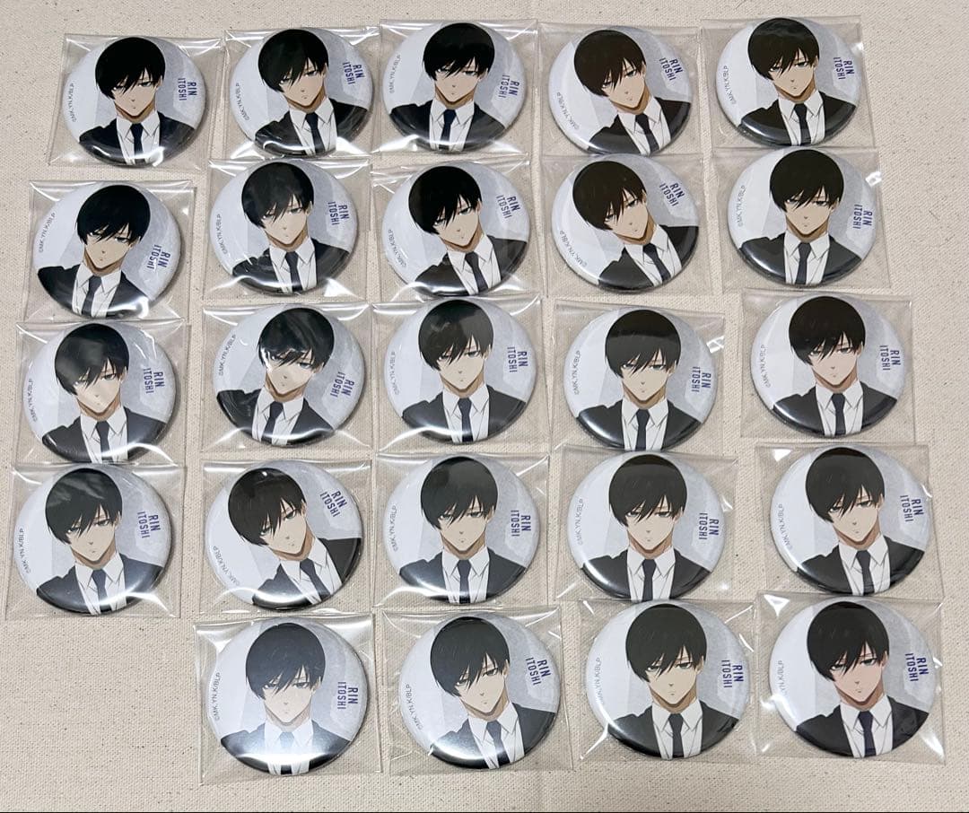 ブルーロック ブルロ 糸師凛 缶バッジ ベースヤード