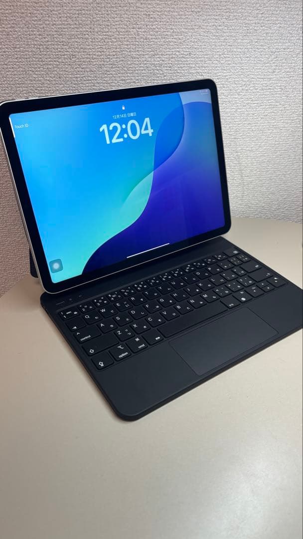 iPad Air （第5世代）シルバー 本体　+　キーボード
