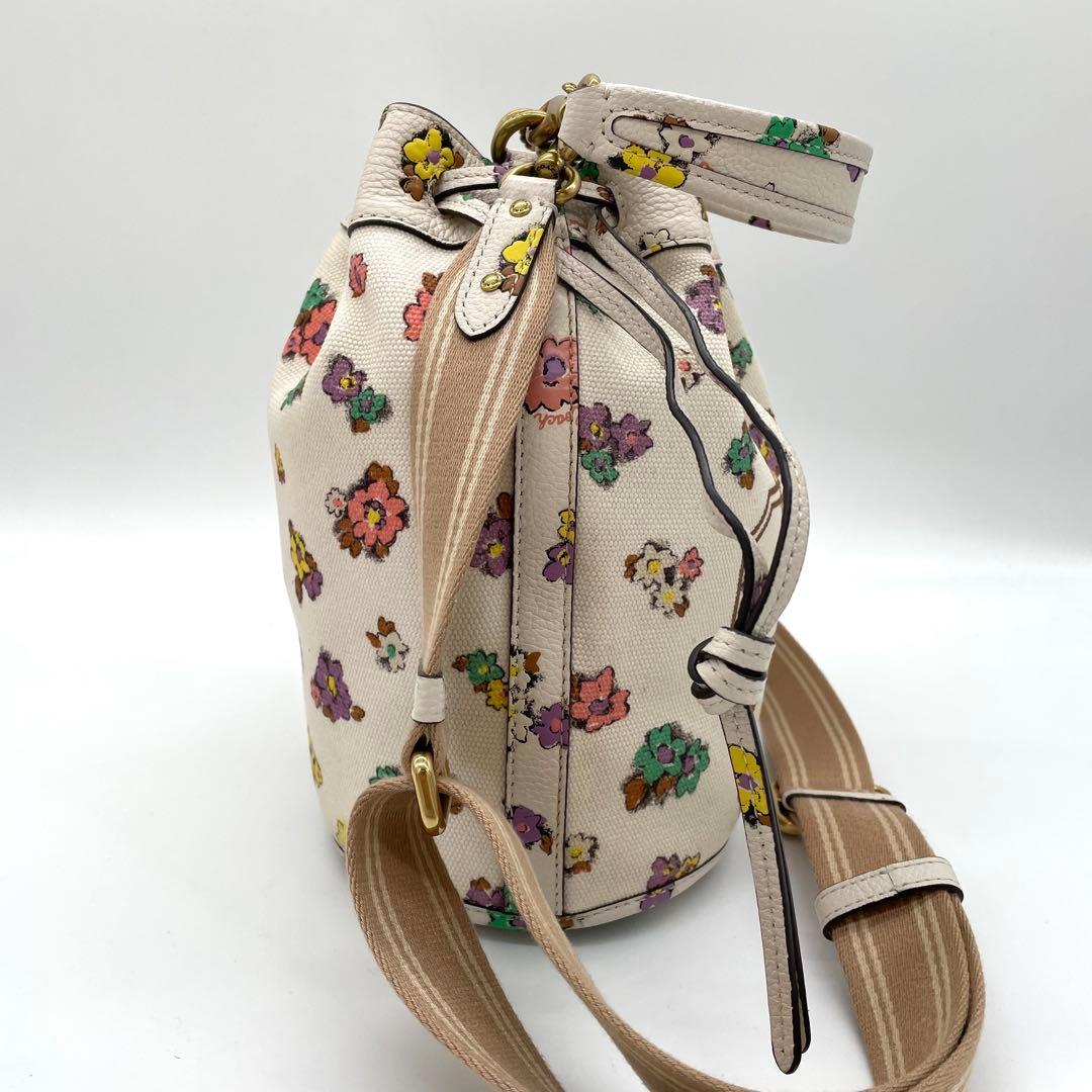 【美品】コーチ　フローラル　2way バッグ　巾着　チャーム　ゴールド金具