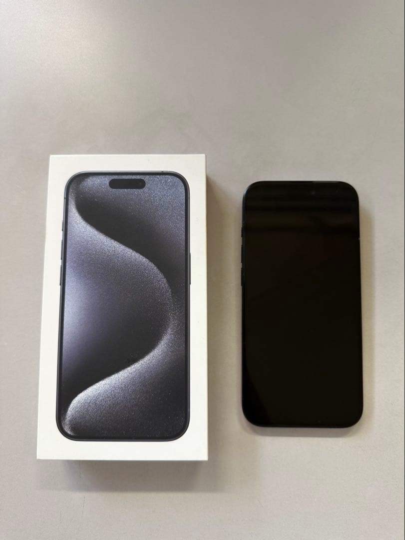 iPhone15pro Keisyam Elshaka専用